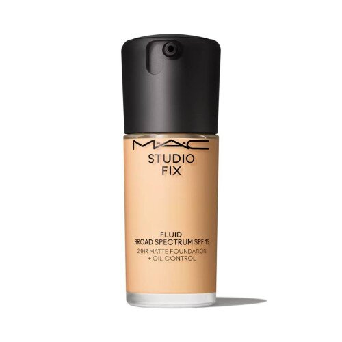 MAC Studio Fix Fluid SPF 15 24HR Matte Foundation + Oil Control - NC15