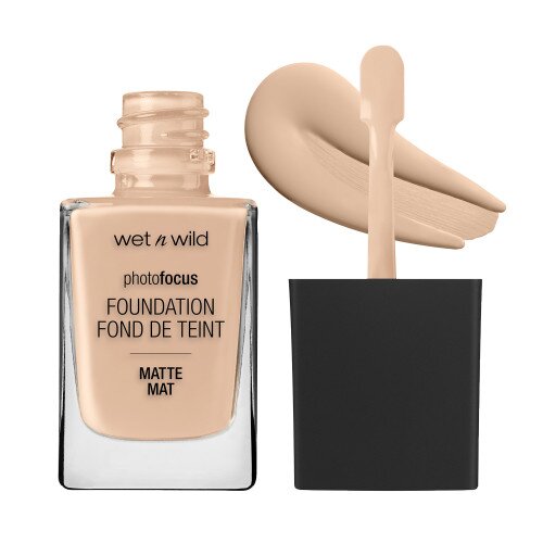 wet n wild Photo Focus Foundation Soft Ivory